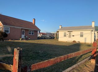 104 Central Ave, Moorefield, WV 26836