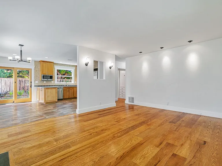 2276 Newhall St — Photo 22