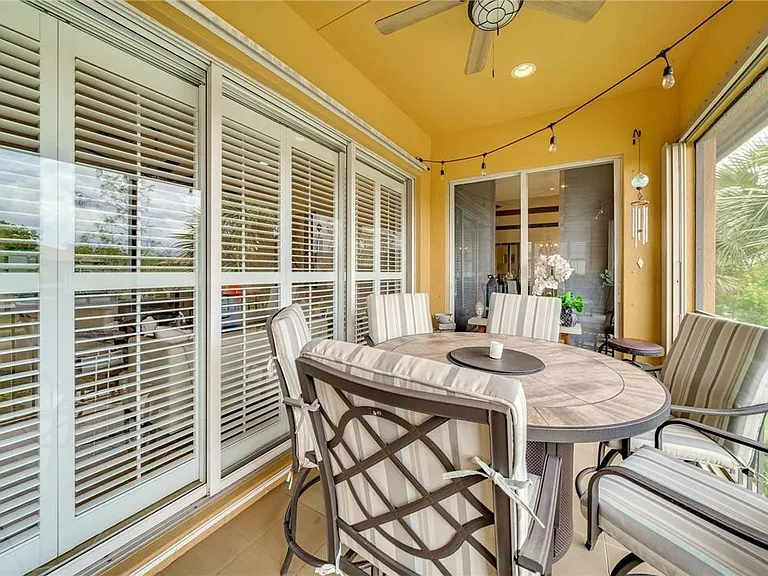 8012 NW 128th Ln — Photo 34