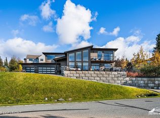 16763 Woods Pointe Cir, Anchorage, AK 99516