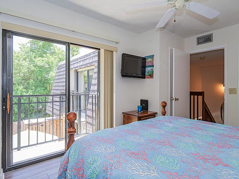 340 S Waverly Pl #8B — Photo 22