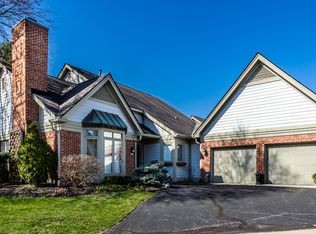 9366 Spring Forest Dr, Indianapolis, IN 46260