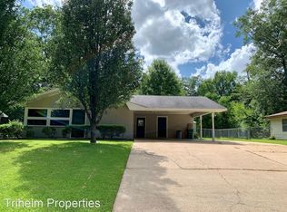 335 Eastwood Ave, Ridgeland, MS 39157