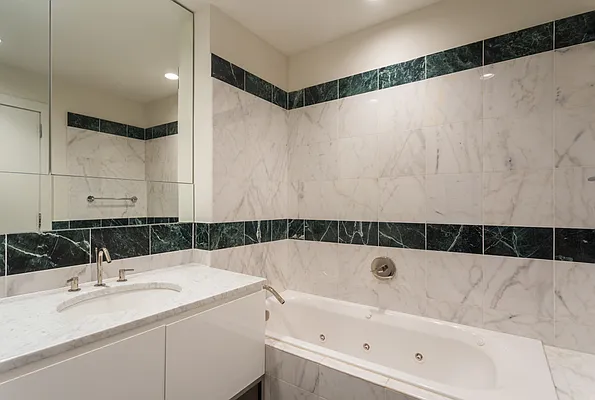 Rented by Vivaldi Real Estate | media 18