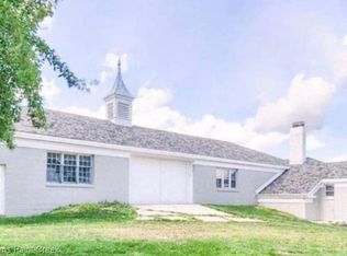 8277 E Holly Rd, Holly, MI 48442