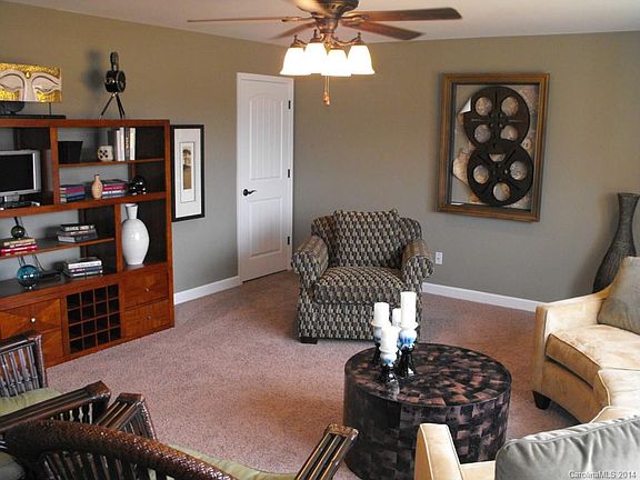 5th image of 7527 Snowbird Ct Unit 16