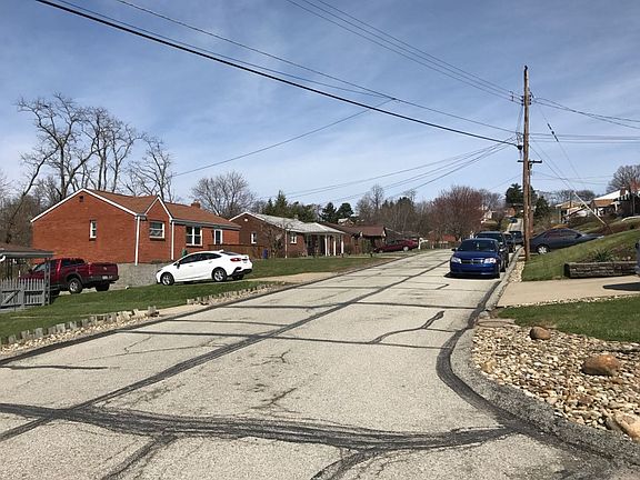 5th image of 304 Dennison Dr
