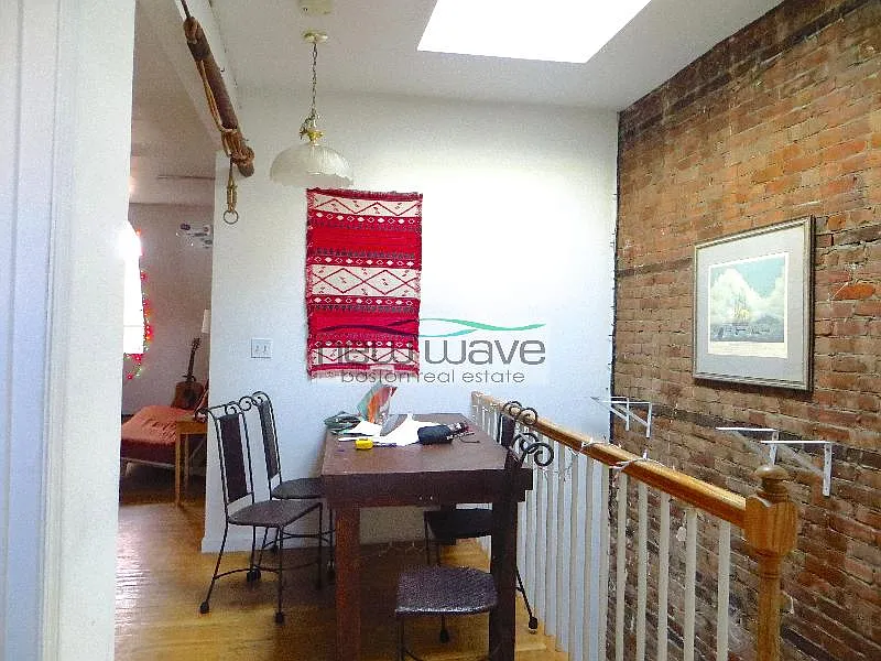 2 bed, 850 sqft, $3,900 — Photo 3