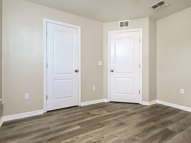 920 Wynnmere Walk Ave — Photo 14