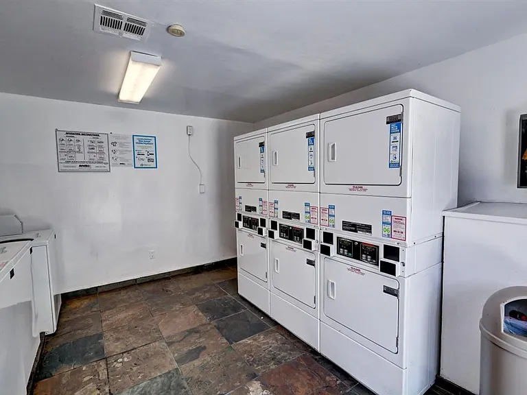 West Fifth Apartments — Photo 63