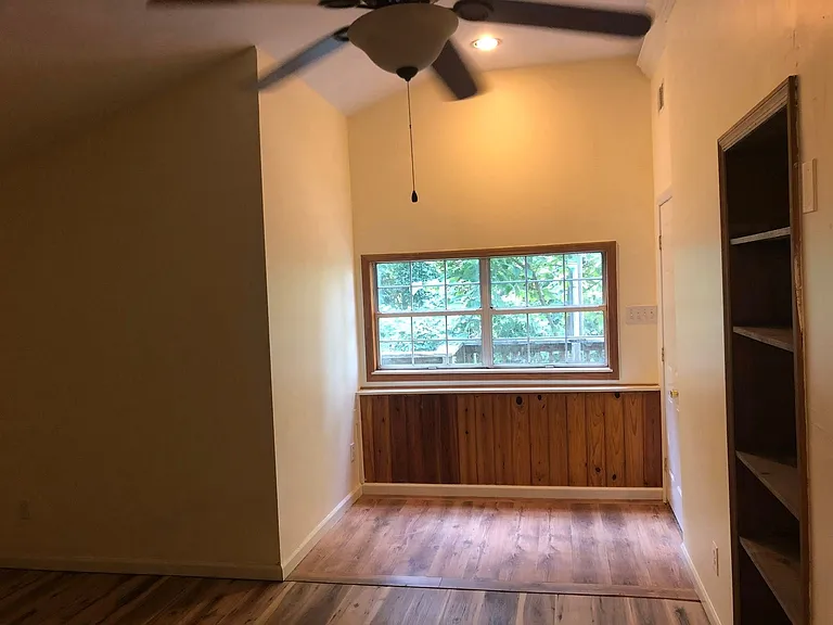 1015 Mount Olive Rd — Photo 5