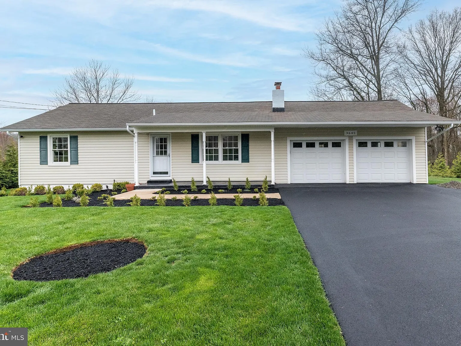 2 bed, 1.5 bath, 2050 sqft, $3,125 — Photo 4
