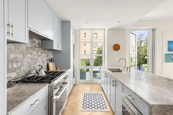 Sold by Douglas Elliman | media 25