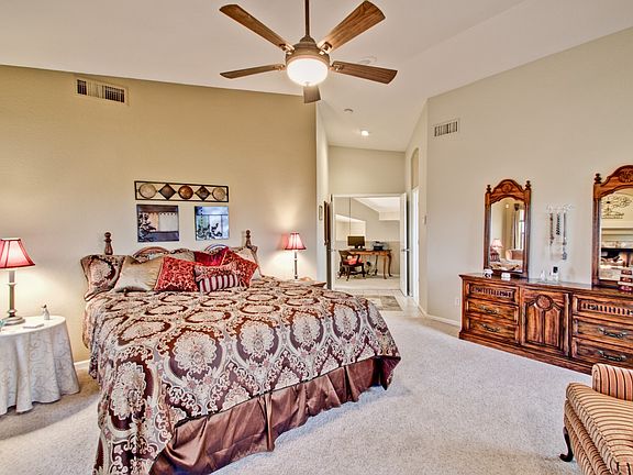 4th image of 1522 E Villa Theresa Dr