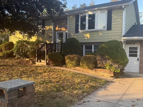 900 Alba Cir, Duncansville, PA 16635