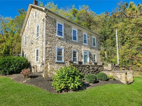 107 Easton Rd, Riegelsville, PA 18077