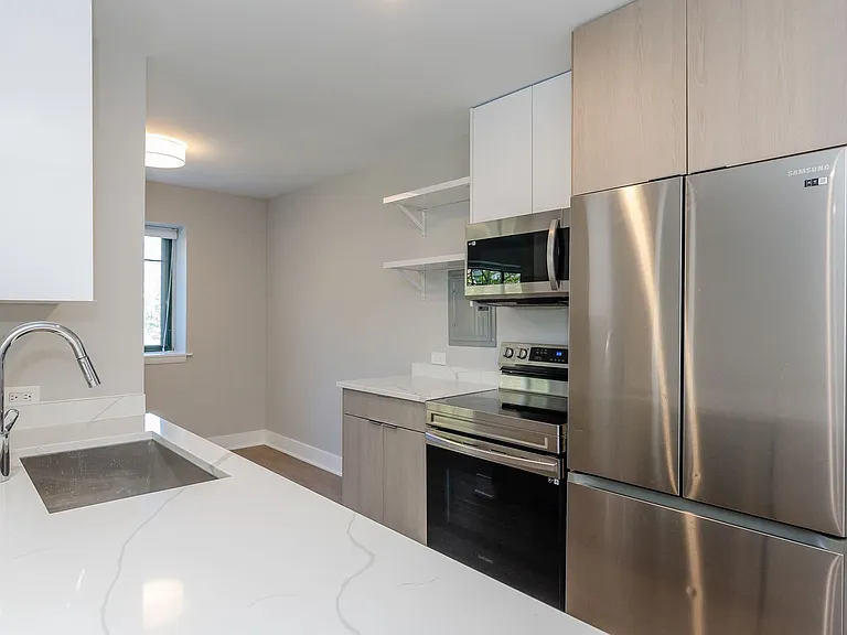 1533 N Wieland St — Photo 39