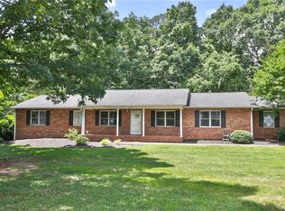 2833 Smithtown Rd, East Bend, NC 27018