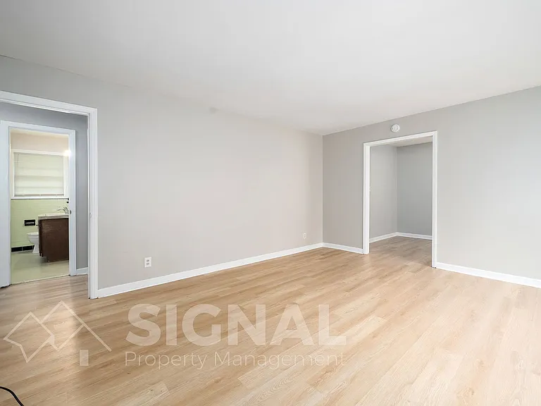 112 19th Ave NW — Photo 6