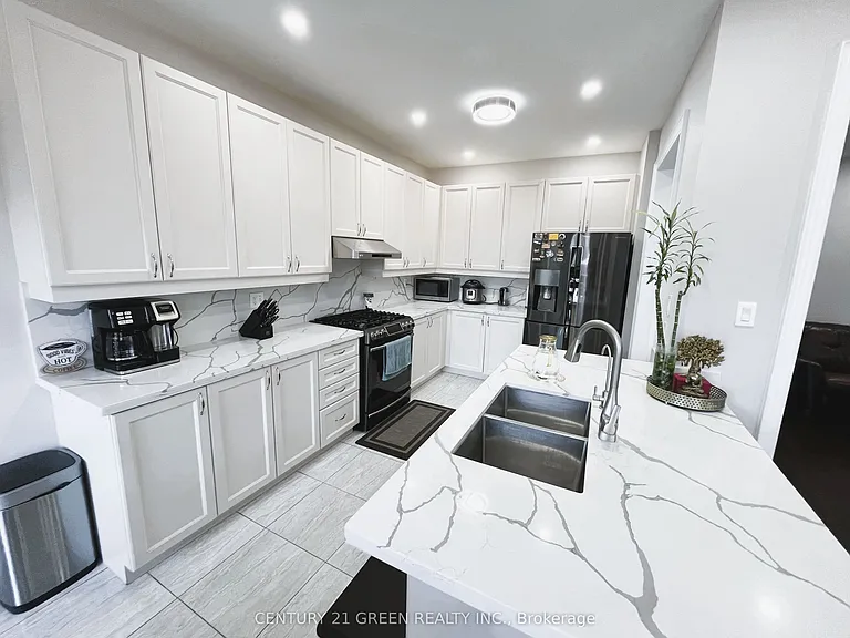 199 Windfields Farm Dr W — Photo 12