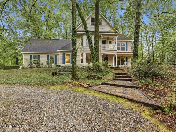 324 Warwick Rd, Clinton, MS 39056