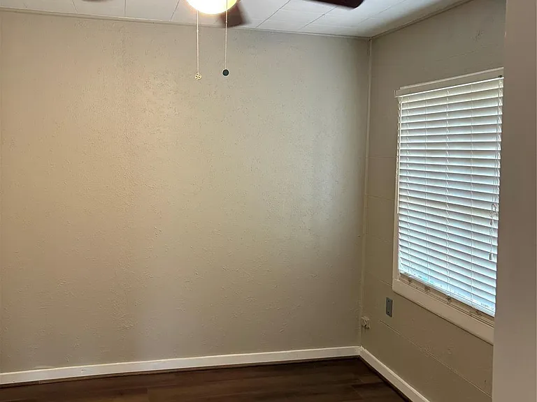 5914 Ridgeway Dr — Photo 8
