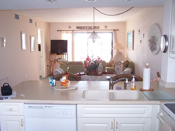 3rd image of 8350 Estero Blvd APT 522