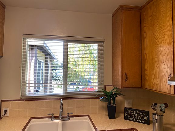 5th image of 240 Di Salvo Ave APT 15