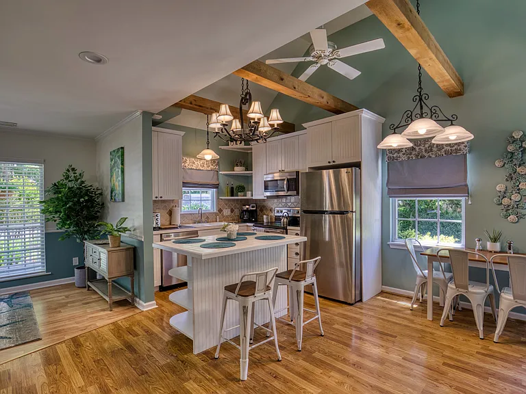7 Marblehead Rd — Photo 8