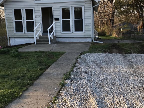 2nd image of 2717 E 77th St