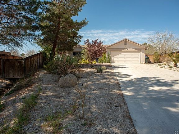 3rd image of 16270 Lago Vista Ct