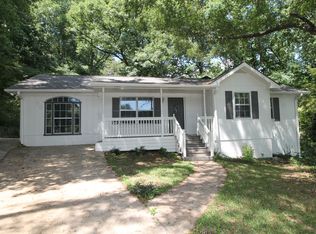 2516 Willowood Cir, Birmingham, AL 35215