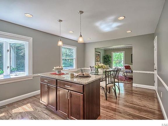 4th image of 491 Crabtree Ct