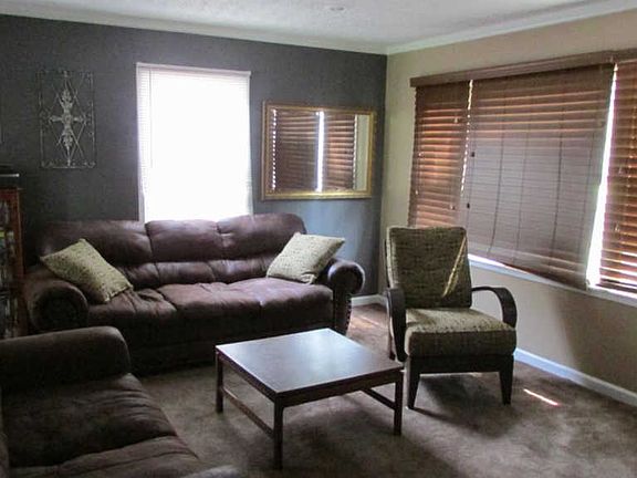 5th image of 6504 Graf Dr