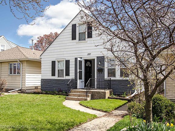 3rd image of 4321 N Sayre Ave