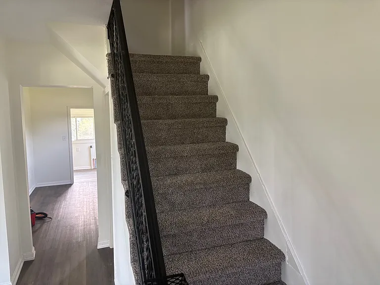 306 Jackson St — Photo 8