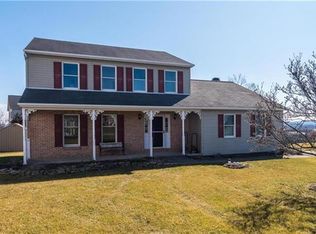 212 Memorial Dr, Bath, PA 18014