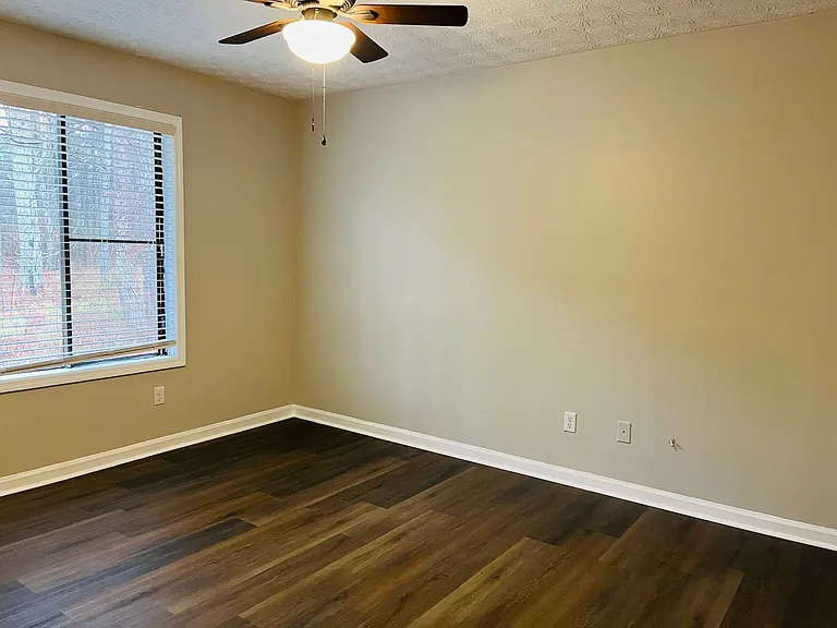 145 Pine Ter — Photo 21