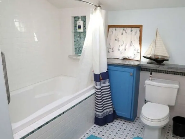 4274 N Lakeshore Dr — Photo 26
