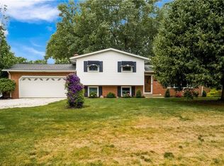 3989 N Vista St NW, Uniontown, OH 44685