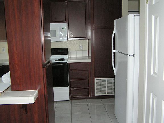 3rd image of 2767 Buena Point Ct