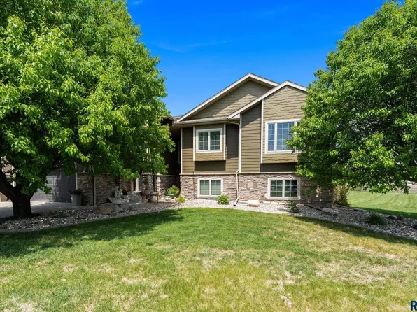 46650 Dakota St, Tea, SD 57064