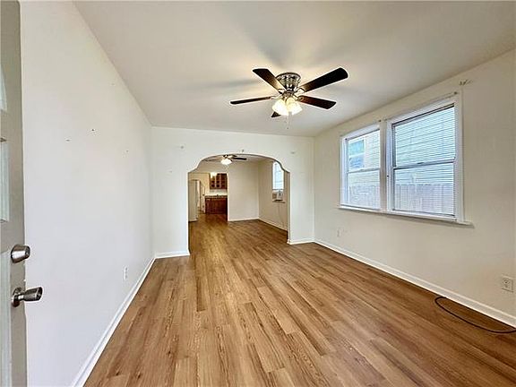 3rd image of 9133 Fig St