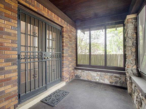 5th image of 789 N McLean Blvd