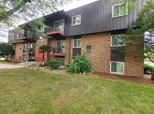 1680 Driftwood Dr #I, Lowell, IN 46356