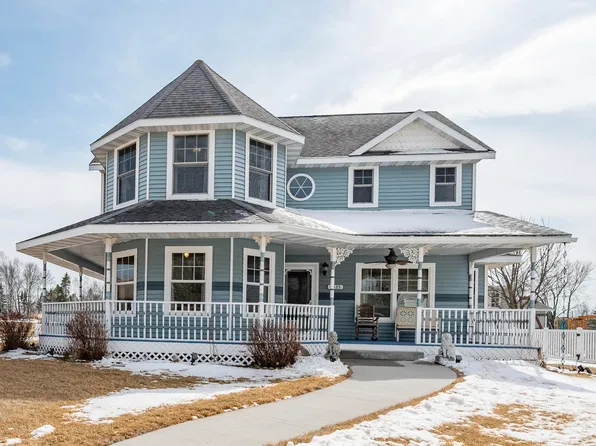 1335 E Ivy Ln, Manitowoc, WI 54220