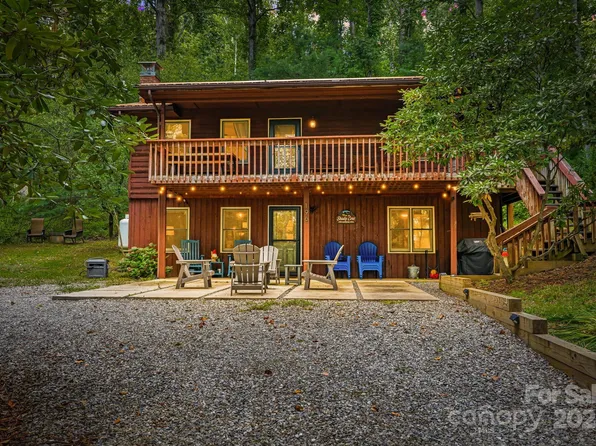 196 Hamburg Mountain Rd, Weaverville, NC 28787