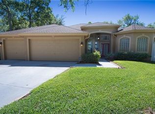 1887 Longview Ln, Tarpon Springs, FL 34689