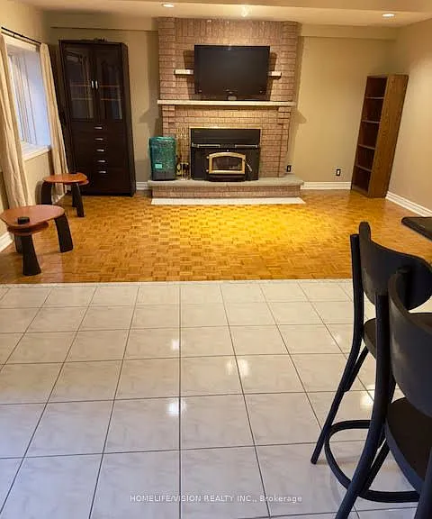 245 Floyd Ave #BASEMENT — Photo 12