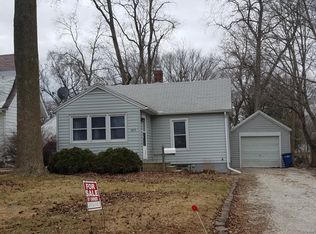 1837 31st St #A, Moline, IL 61265